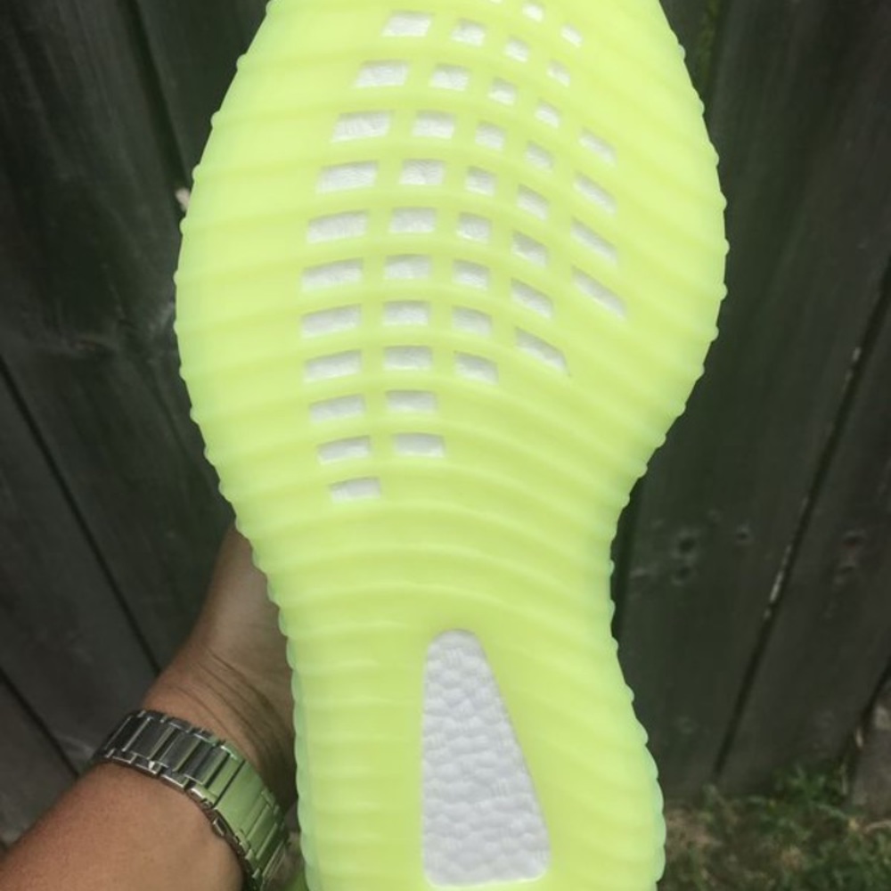 Yezzy - Picture 6 of 6